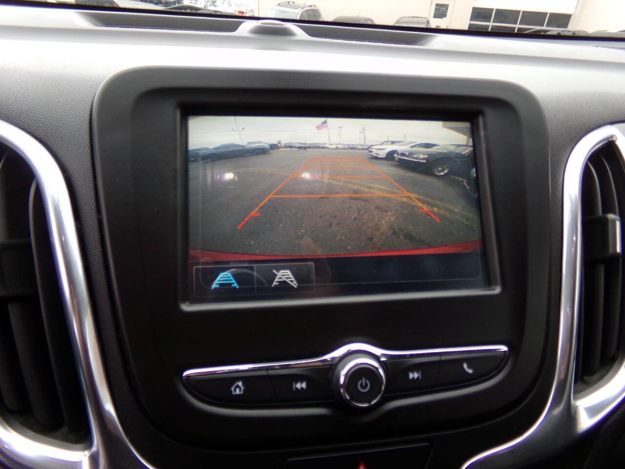 Used 2018 Chevrolet Equinox LT FWD image 49