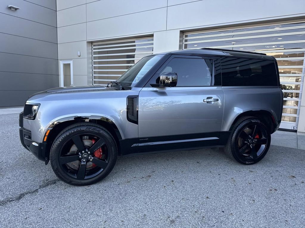 Certified 2023 Land Rover Defender 90 X AWD/4WD image 3