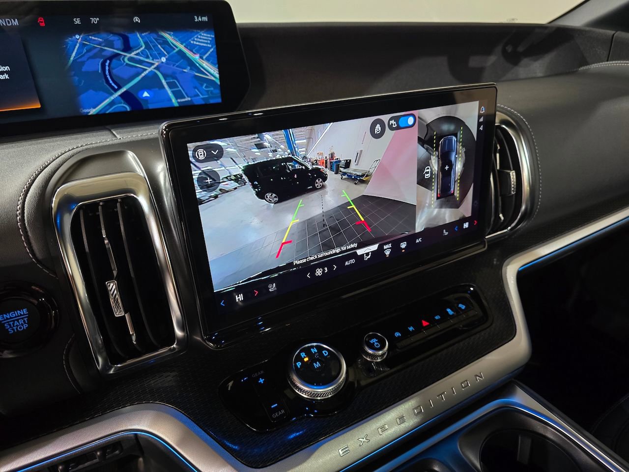 New 2025 Ford Expedition Platinum w/ Stealth Performance Package image 27