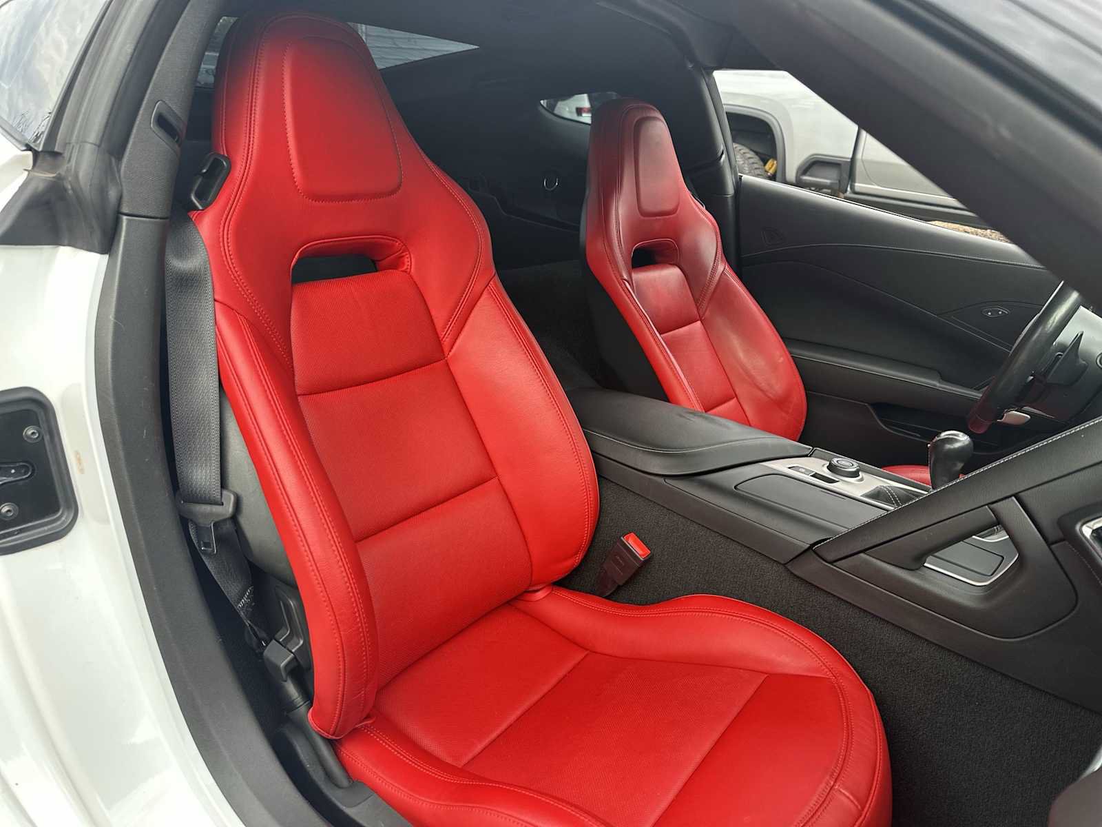 Certified 2019 Chevrolet Corvette Stingray Coupe w/ 1LT RWD image 19