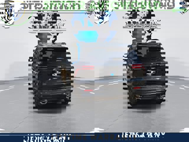 New 2026 Chevrolet Traverse LT w/ Midnight/Sport Edition image 7