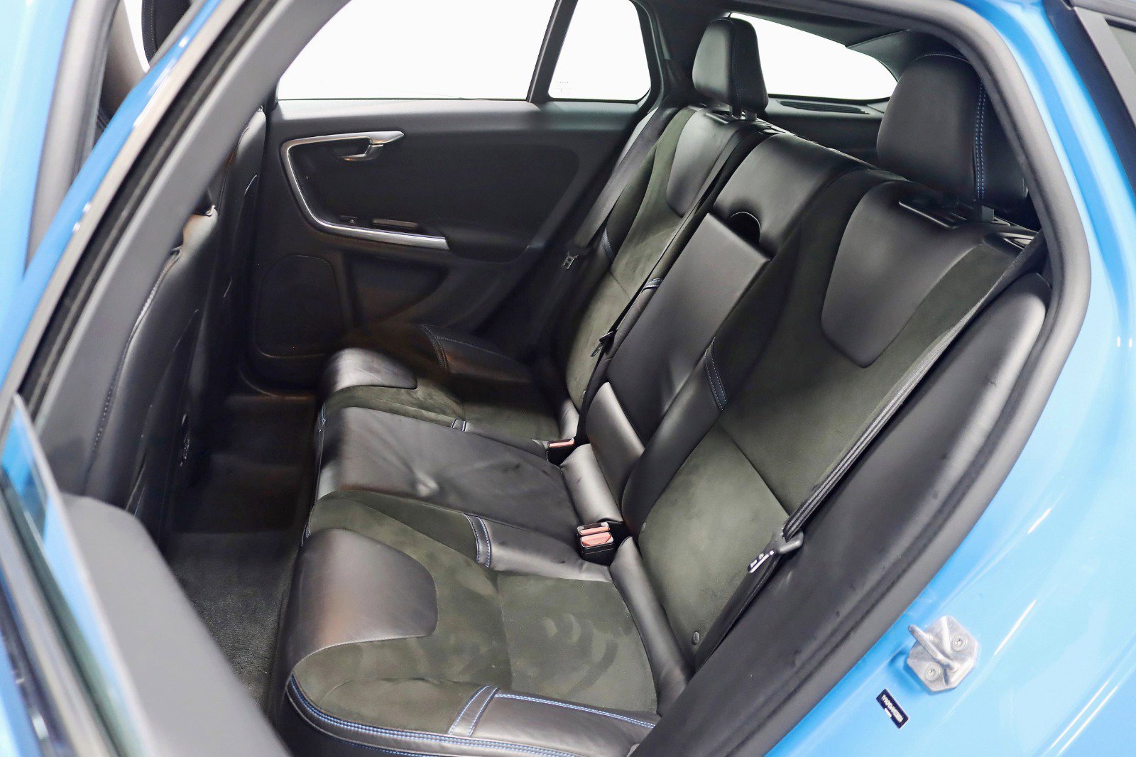 Used 2017 Volvo V60 T6 Polestar image 30