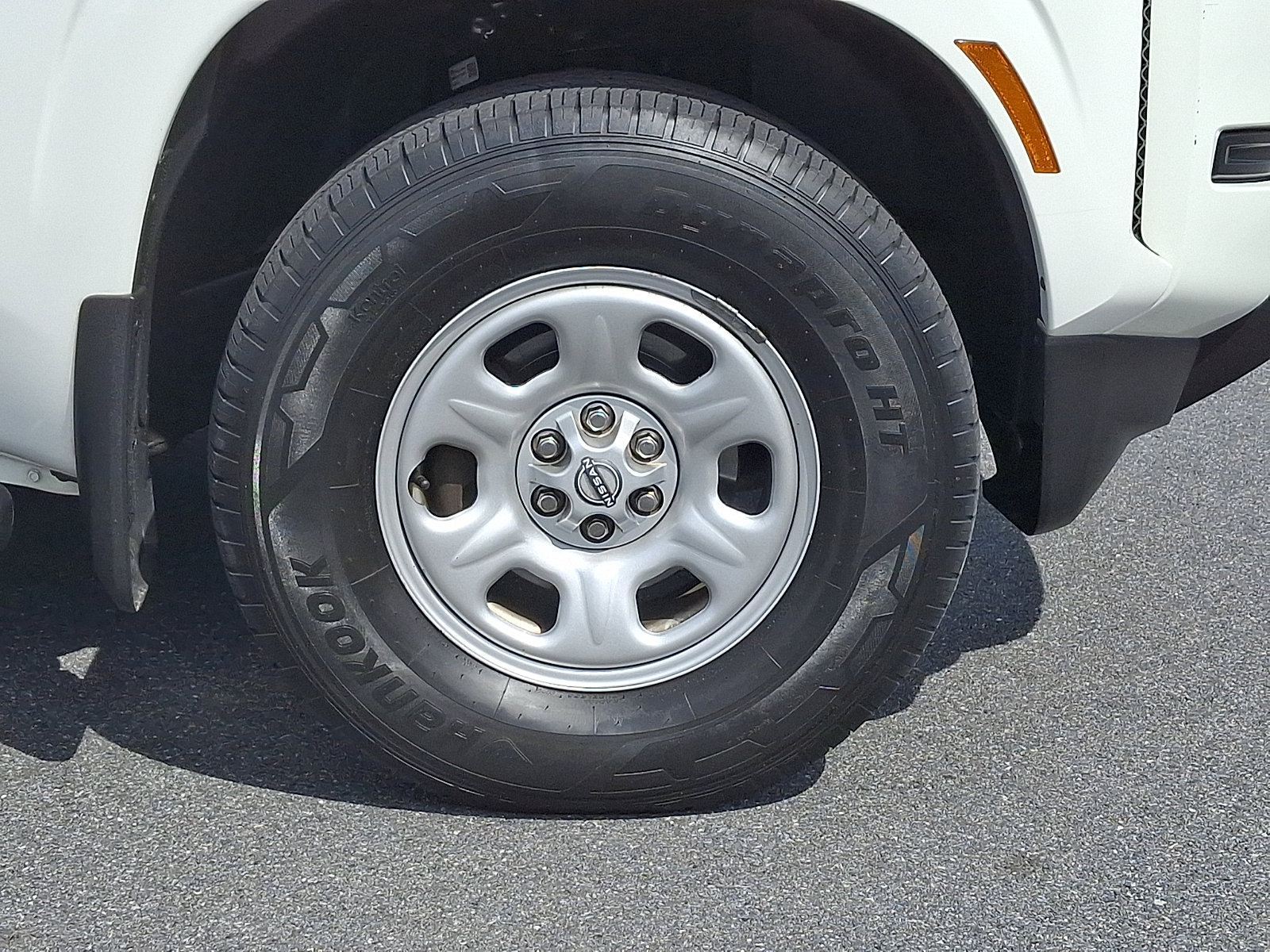 Used 2022 Nissan Frontier S w/ Technology Package image 8