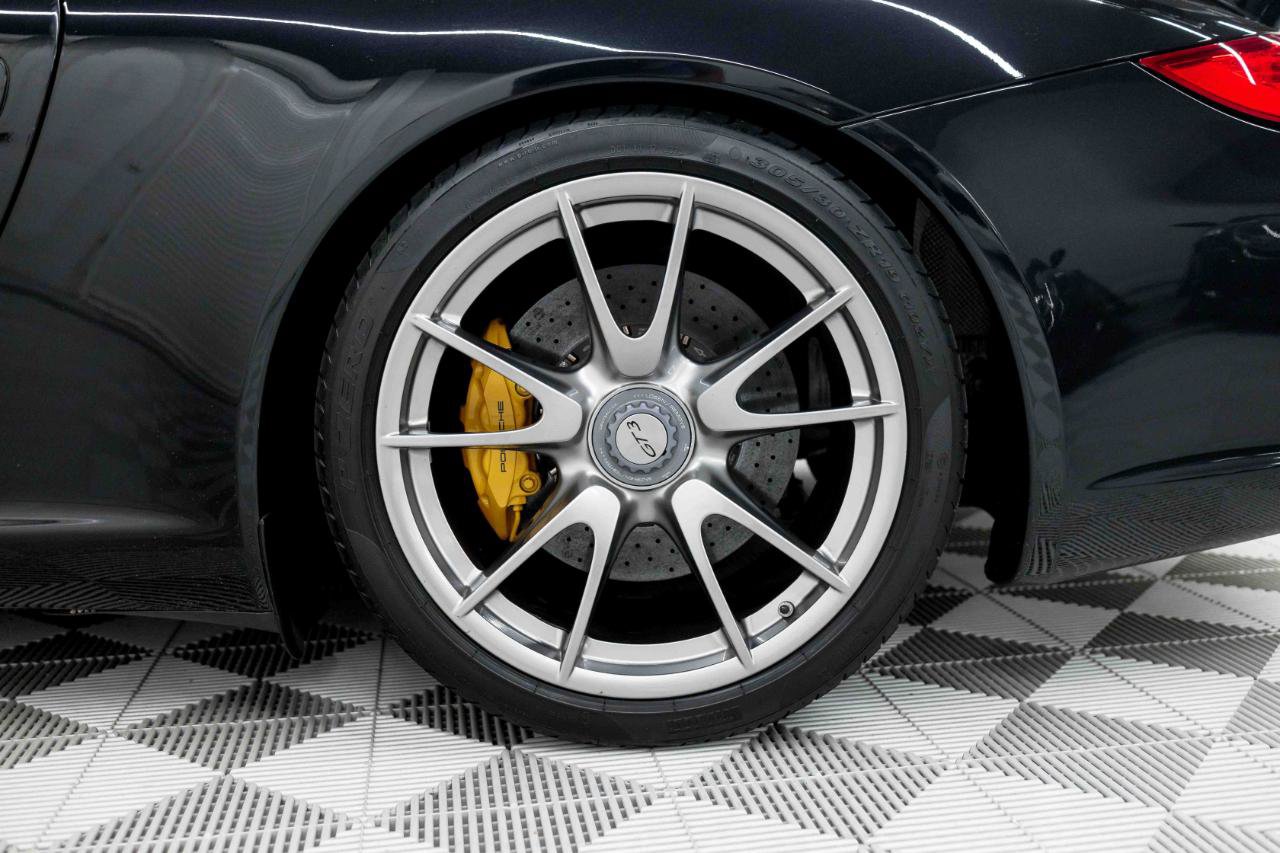 Used 2010 Porsche 911 GT3 RWD image 29