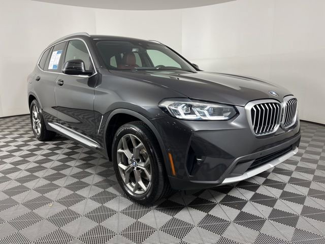 Used 2023 BMW X3 xDrive30i image 2