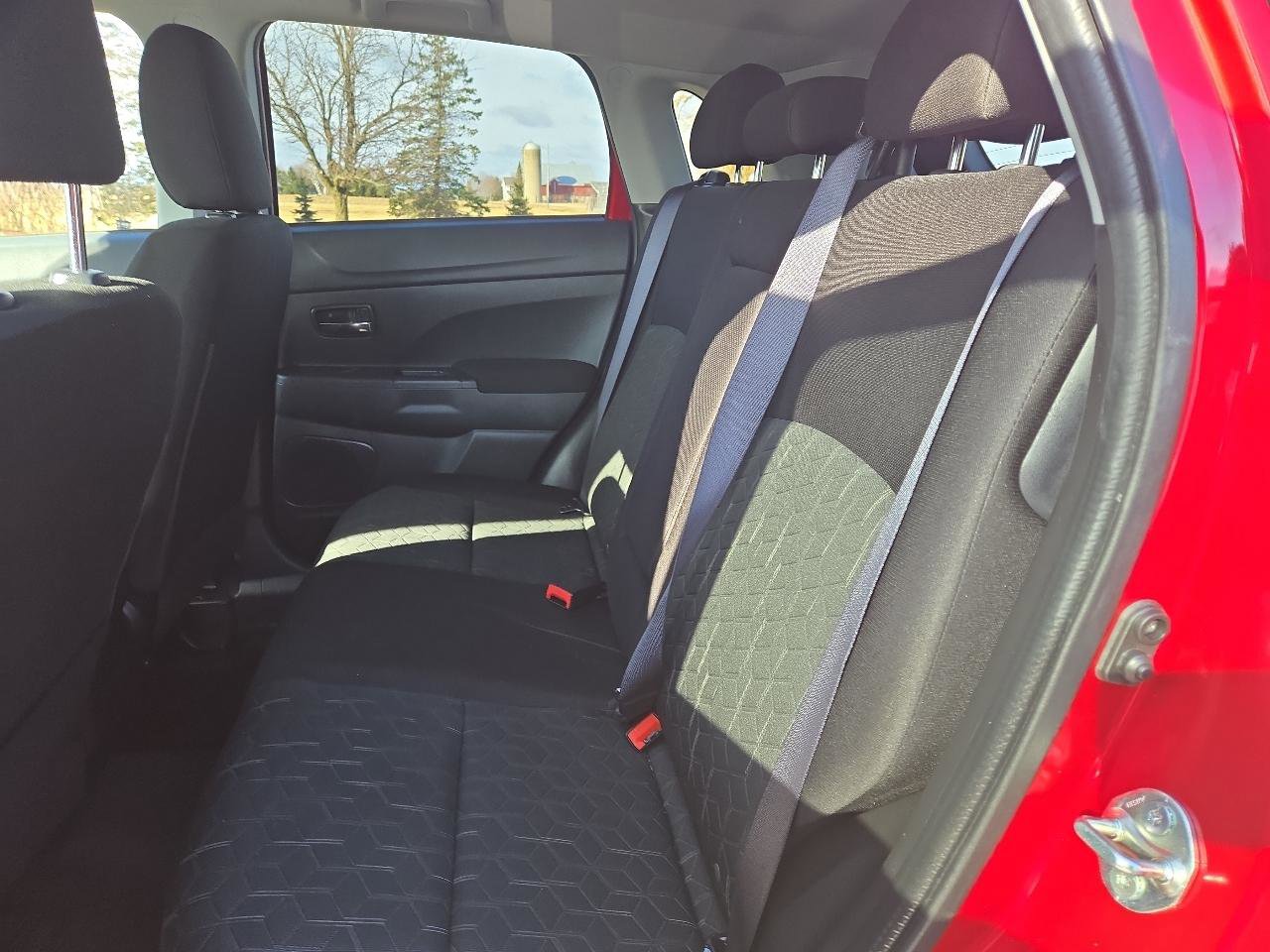 Used 2025 Mitsubishi Outlander Sport AWD image 9