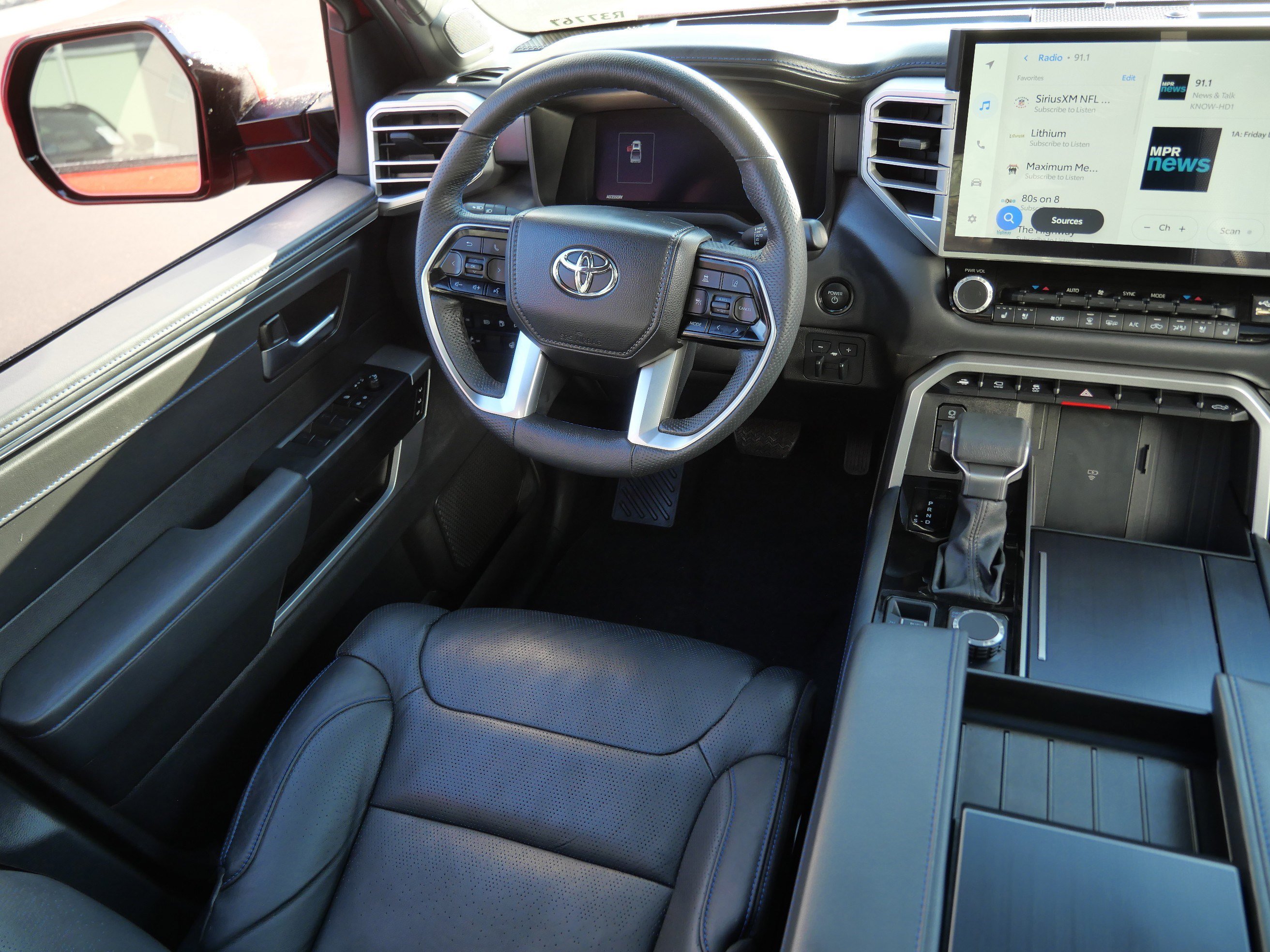 Used 2025 Toyota Tundra Platinum image 9