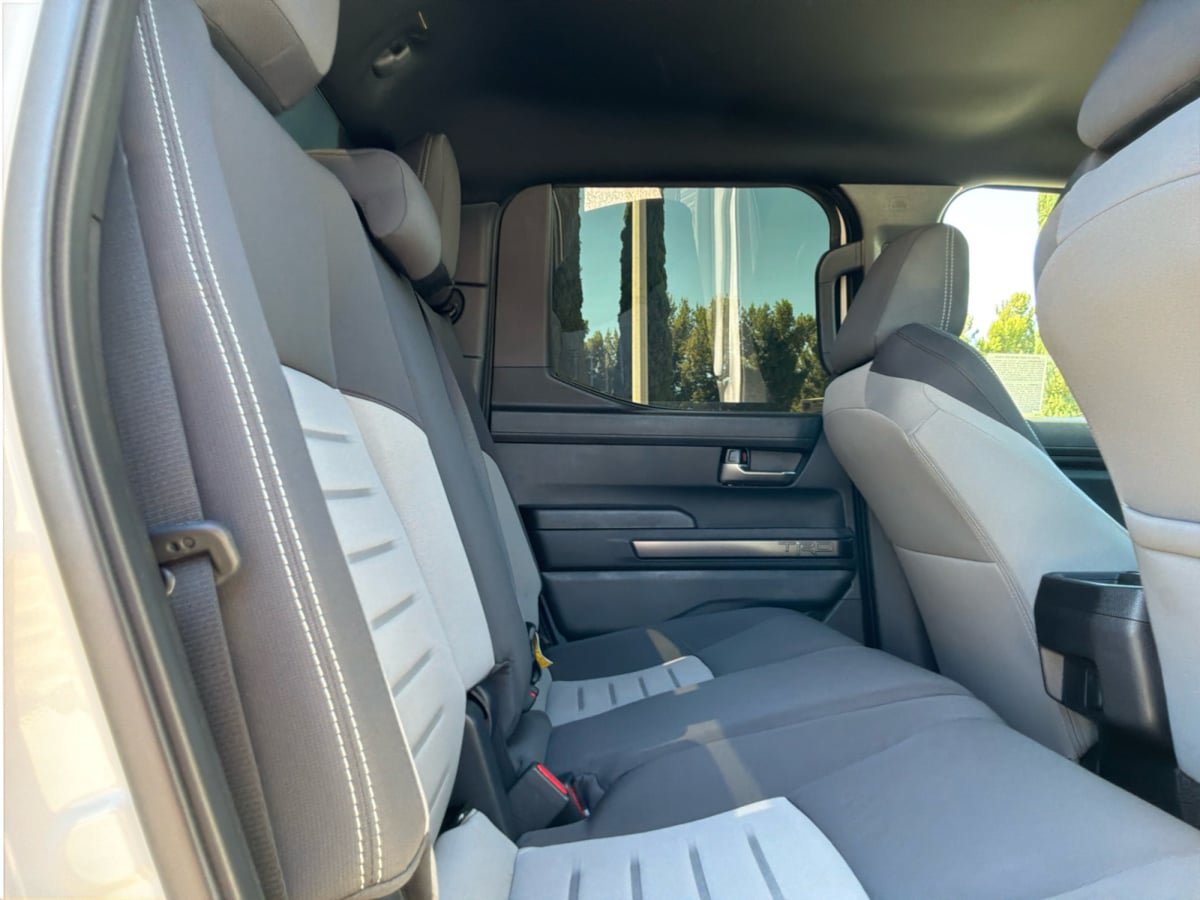 Used 2025 Toyota Tacoma TRD Sport AWD/4WD image 19