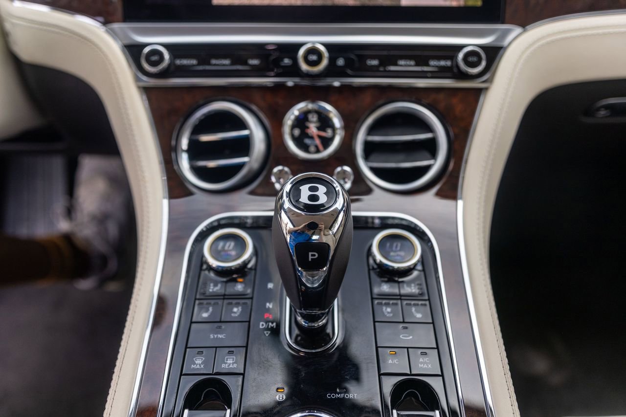Used 2022 Bentley Continental GT AWD/4WD image 40