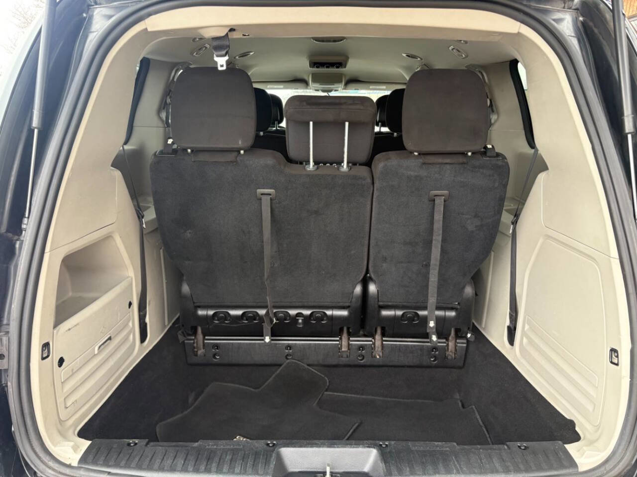 Used 2016 Dodge Grand Caravan SE w/ Quick Order Package 29E SE image 22