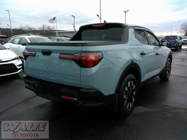 Used 2025 Hyundai Santa Cruz SE video 2