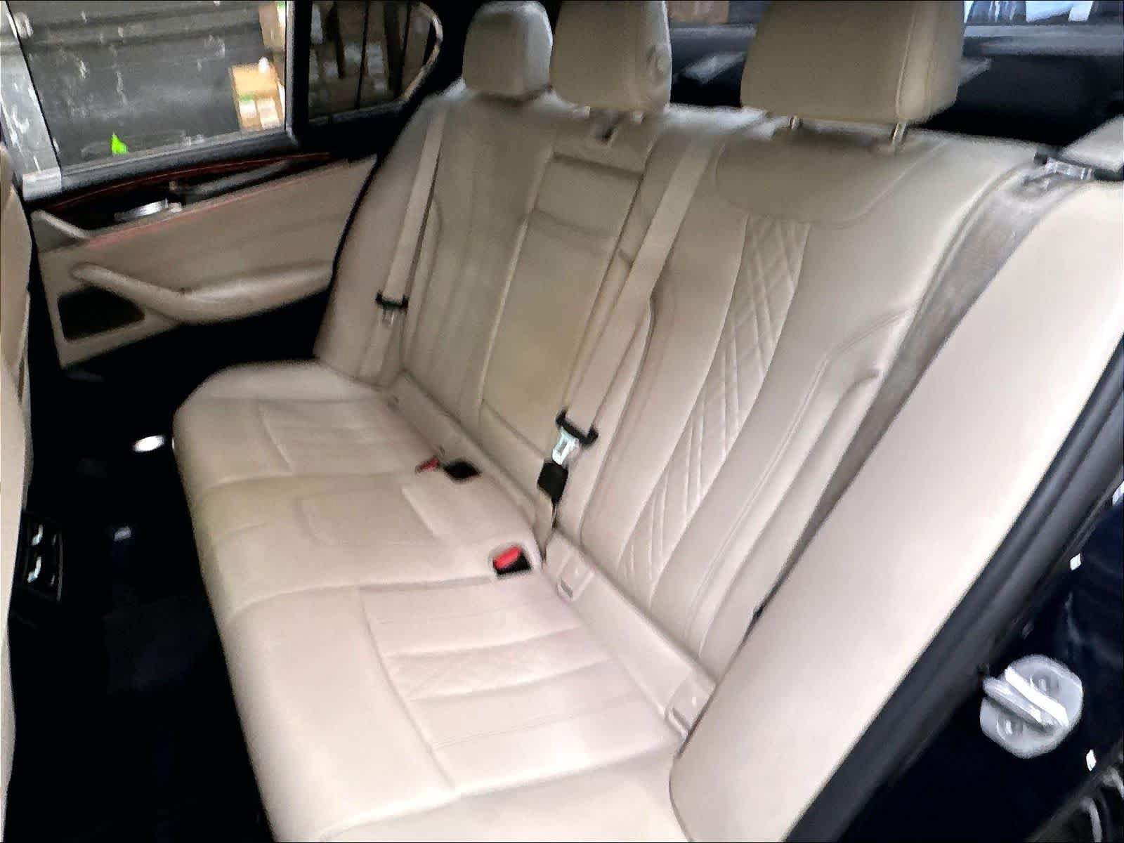 Used 2017 BMW 540i RWD image 28