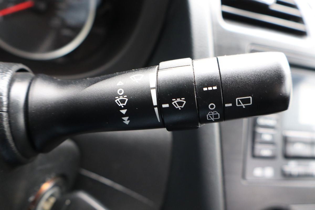 Used 2015 Subaru Forester 2.5i image 32