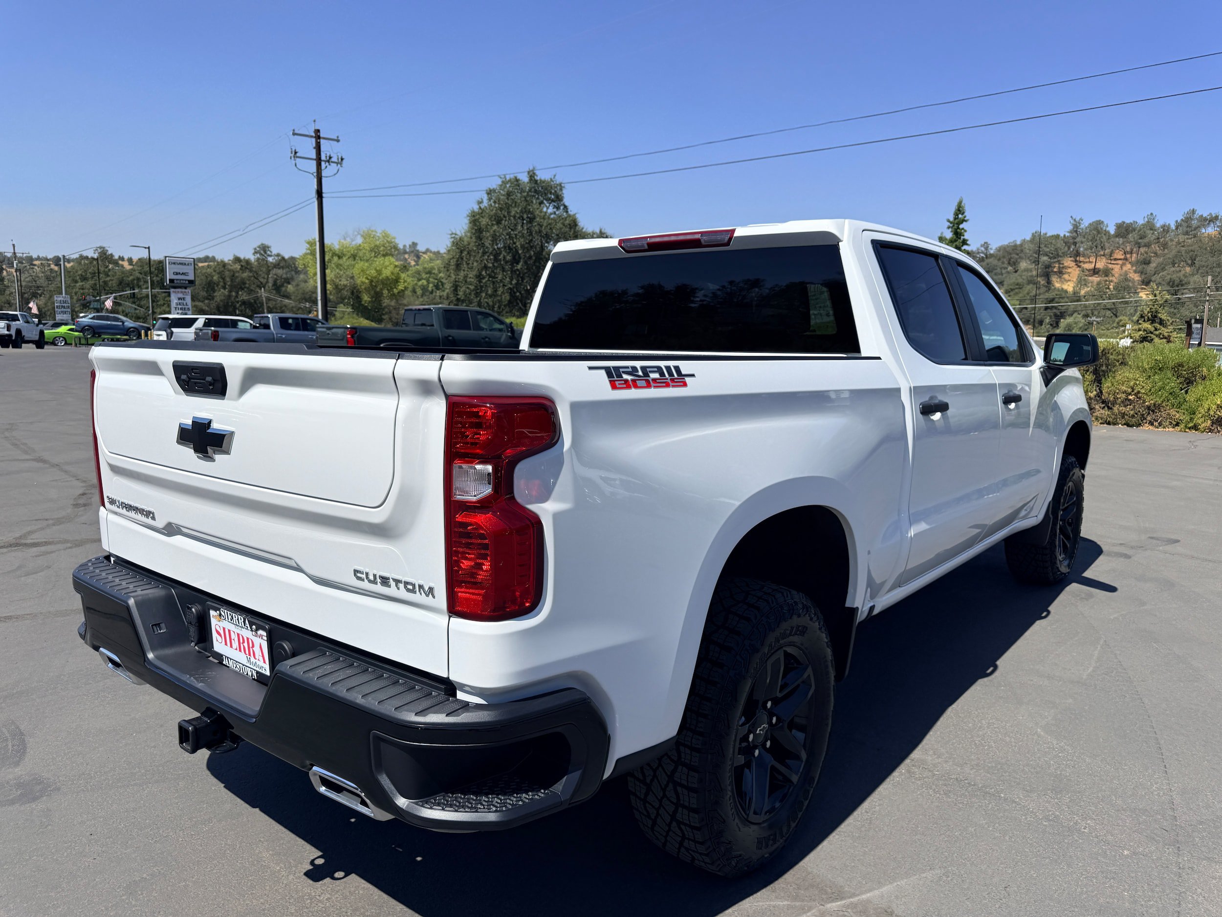 New 2026 Chevrolet Silverado 1500 Custom Trail Boss AWD/4WD image 4