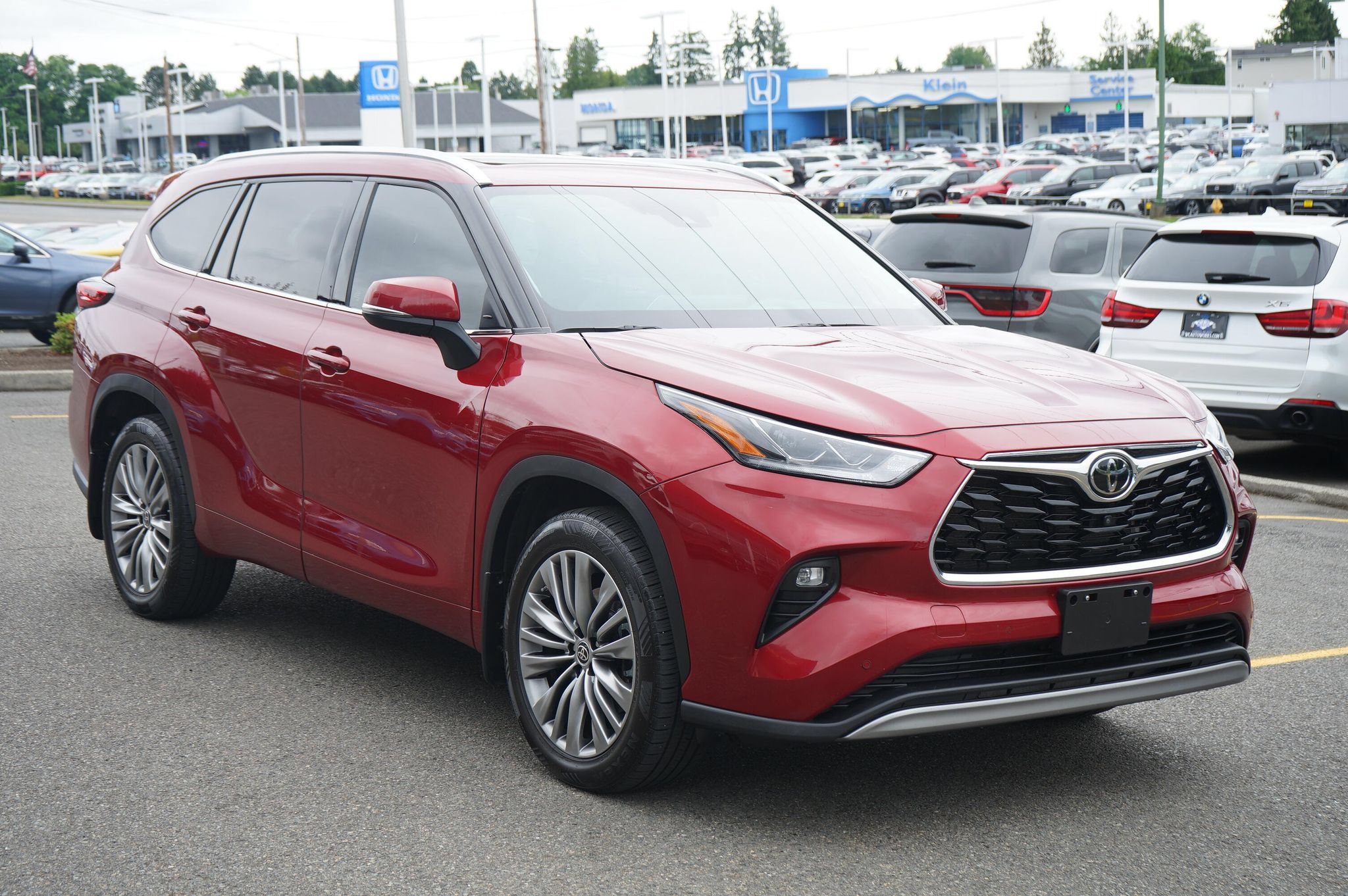 Used 2022 Toyota Highlander Platinum AWD/4WD image 7