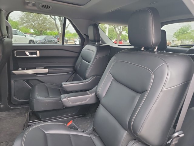 Used 2024 Ford Explorer XLT w/ Equipment Group 202A image 14