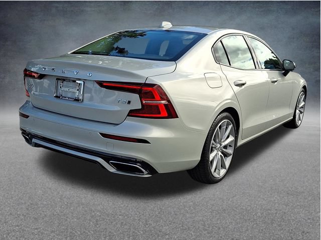 Used 2021 Volvo S60 T5 Momentum w/ Premium Package AWD/4WD image 6