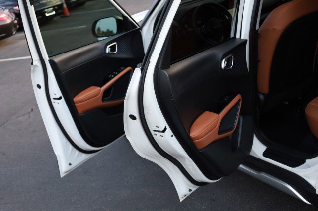 Used 2025 Kia Soul EX image 21