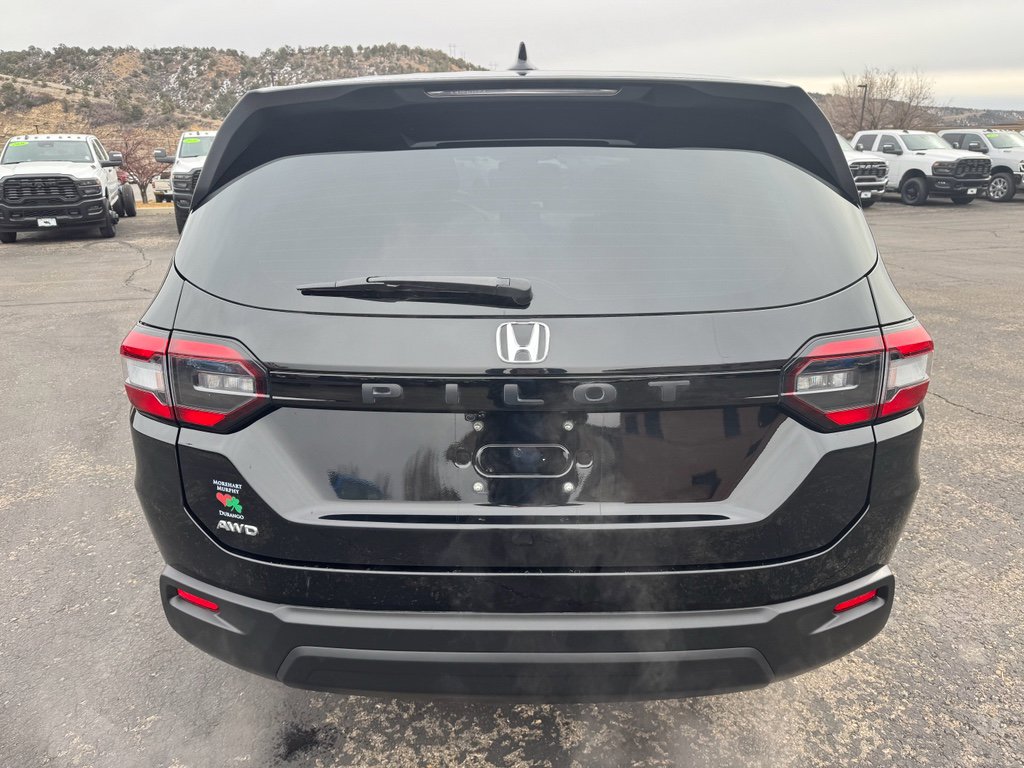 Used 2024 Honda Pilot LX image 6
