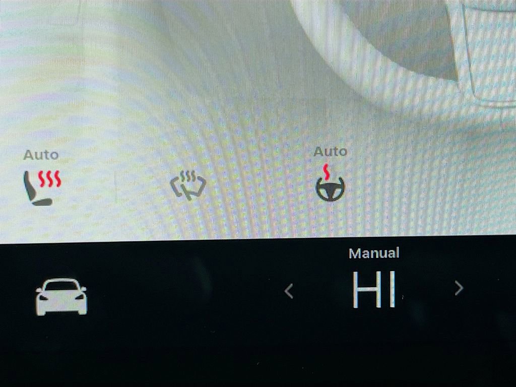 Used 2023 Tesla Model 3 Standard Range image 19