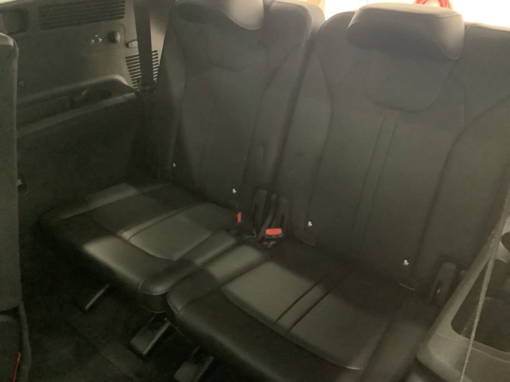 Certified 2025 Kia Sorento S w/ Panoramic Sunroof Package image 23