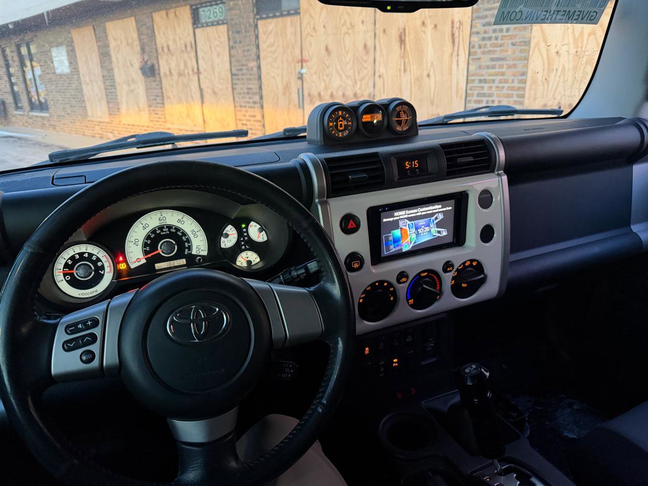 Used 2010 Toyota FJ Cruiser 4WD 4dr Man (Natl) image 17