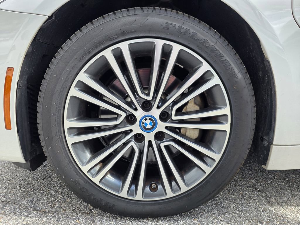 Used 2018 BMW 530e image 29