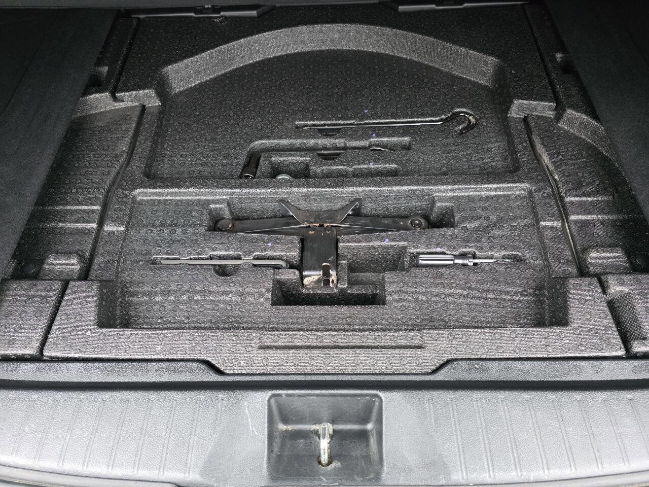 Used 2016 Subaru Outback 2.5i Premium image 19