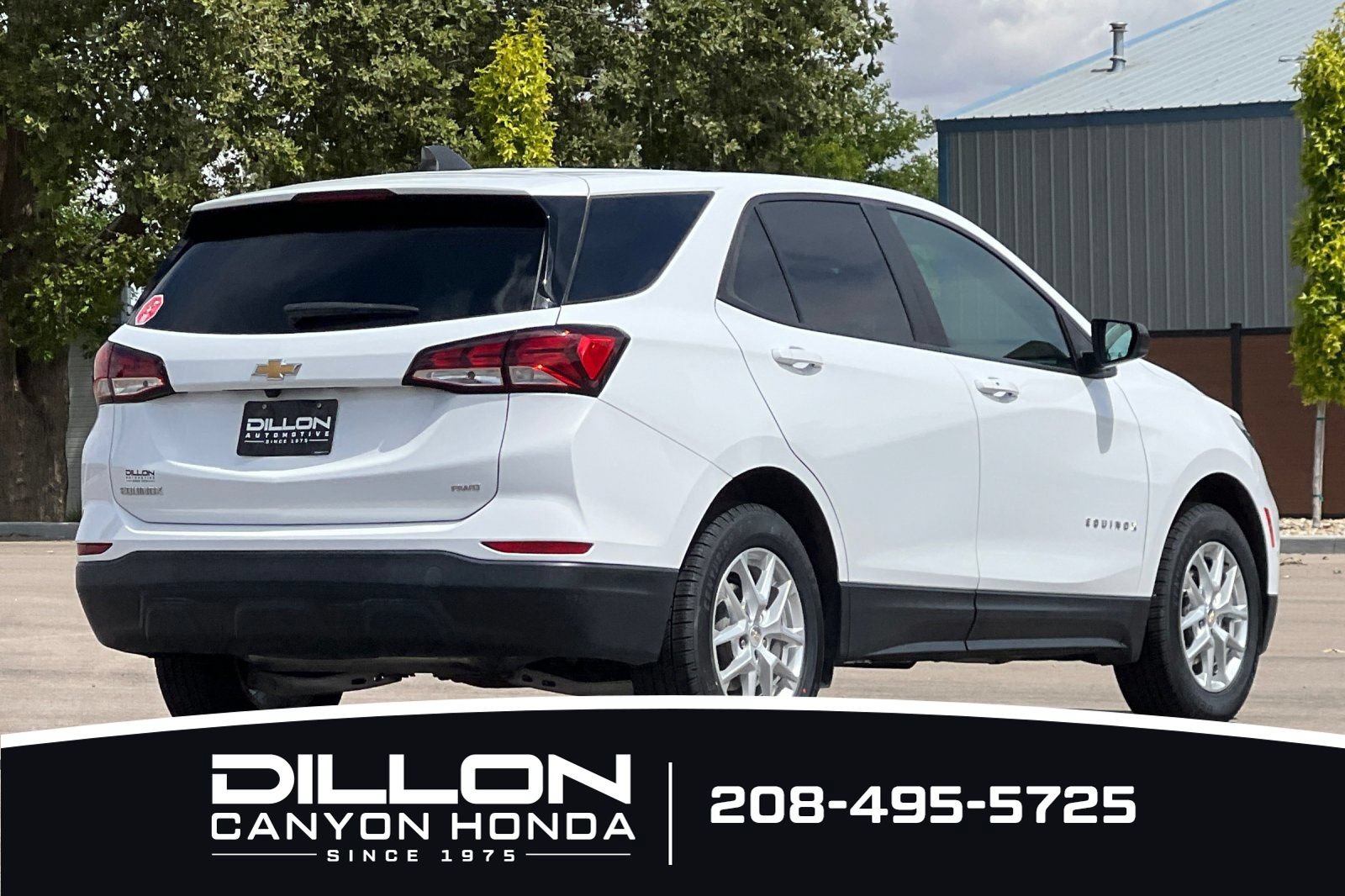Used 2022 Chevrolet Equinox LS w/ LS Convenience Package AWD/4WD image 4