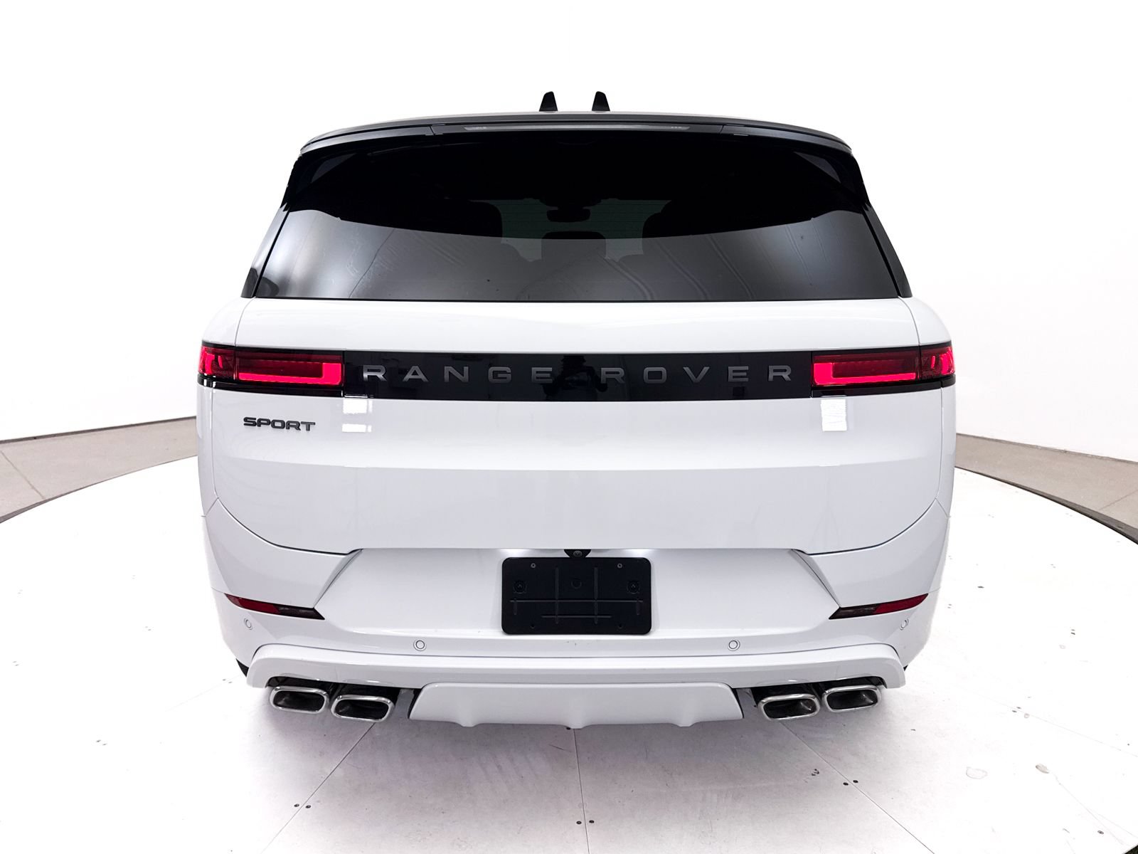 Used 2025 Land Rover Range Rover Sport Dynamic SE AWD/4WD image 16