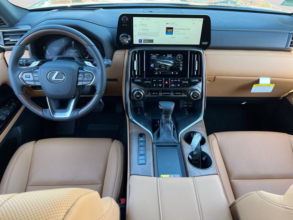New 2025 Lexus LX 600 4WD w/ Luxury Package image 11