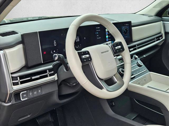 Used 2025 Hyundai Santa Fe SE FWD image 10