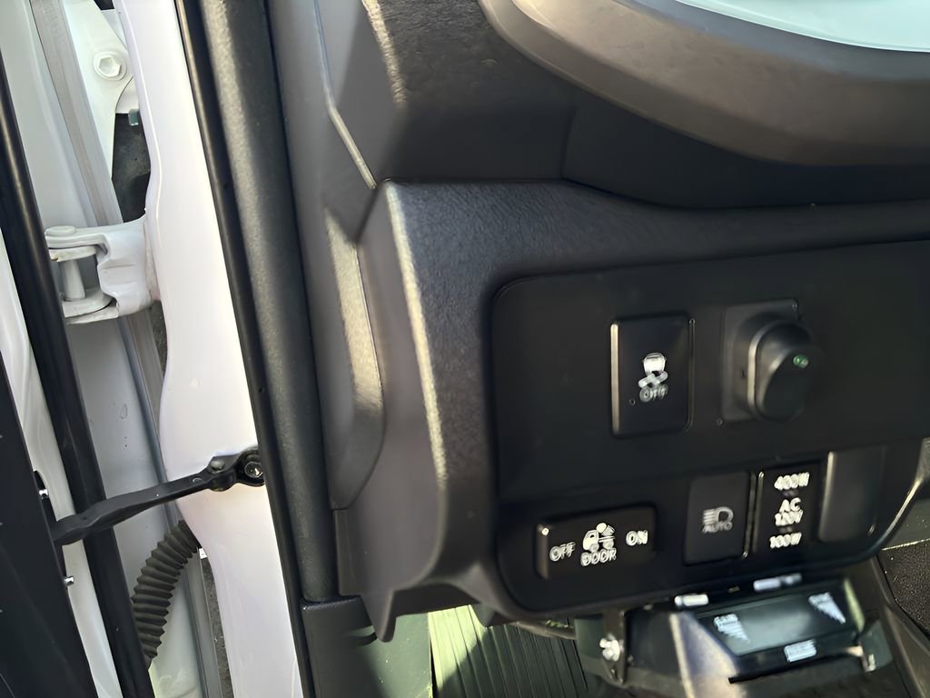 Used 2023 Toyota Tacoma TRD Off-Road image 14