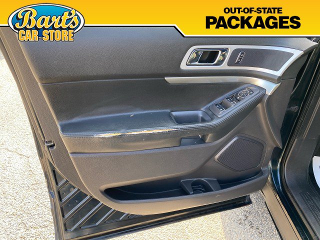 Used 2015 Ford Explorer XLT AWD/4WD image 24