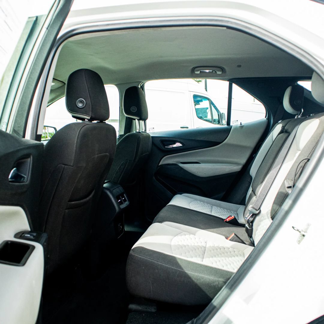 Used 2020 Chevrolet Equinox LS FWD image 30