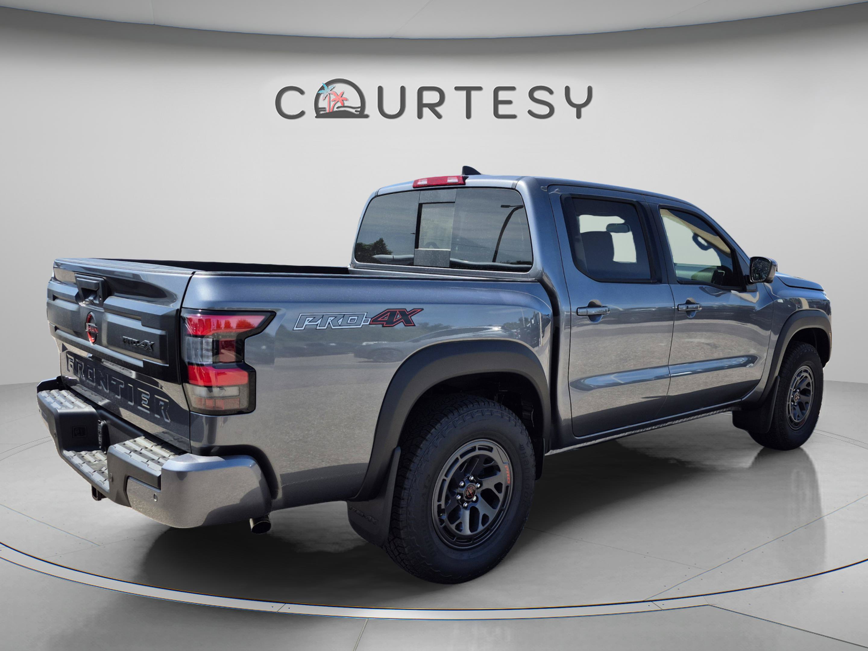 New 2026 Nissan Frontier PRO-4X w/ Pro-4x Convenience Package AWD/4WD image 6