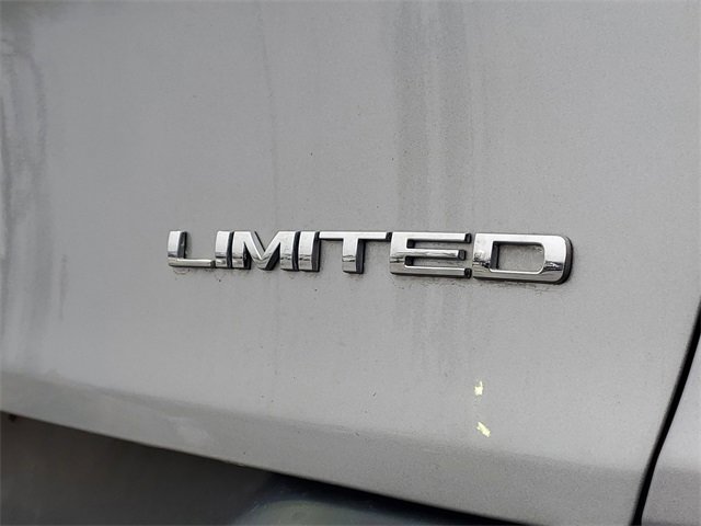 Used 2016 Jeep Cherokee Limited image 6