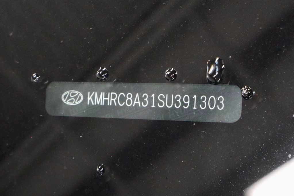 Certified 2025 Hyundai Venue SEL image 38