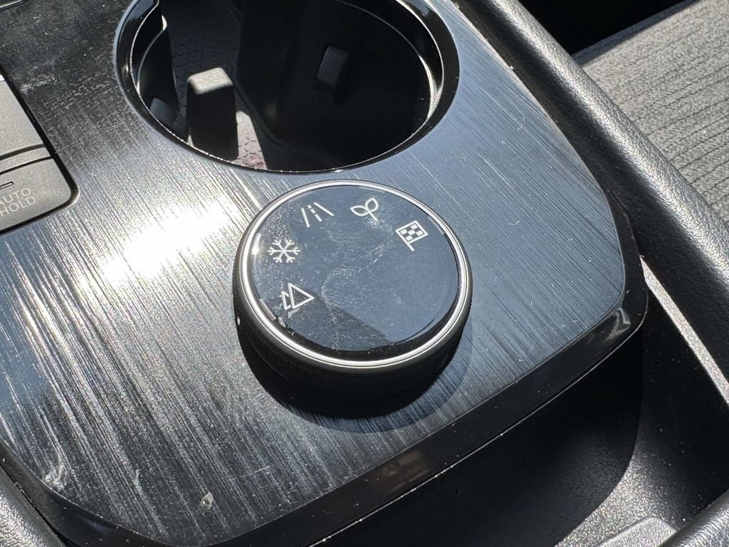 Used 2021 Nissan Rogue SV AWD/4WD image 13