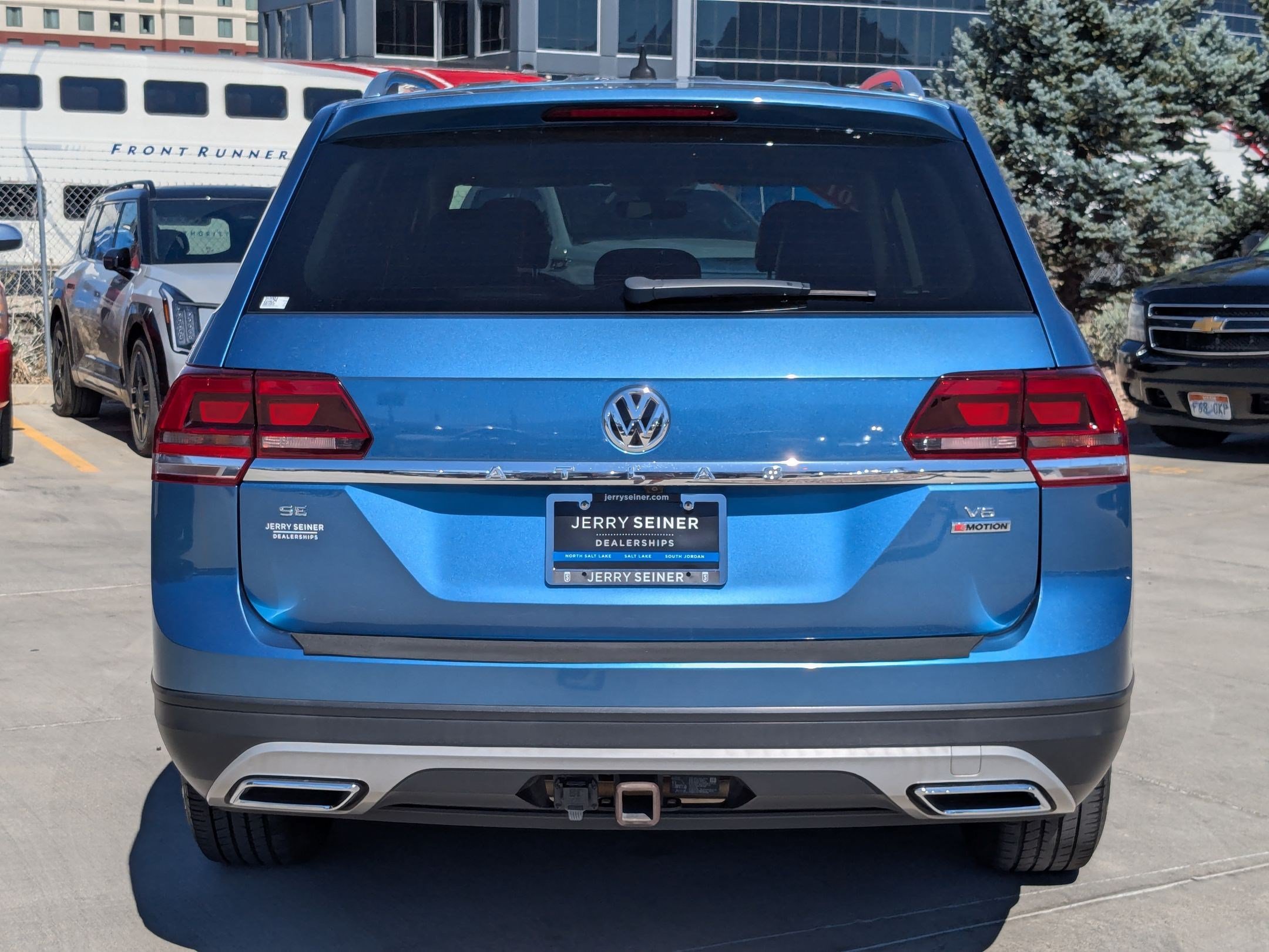 Used 2019 Volkswagen Atlas SE w/ Towing Package AWD/4WD image 4