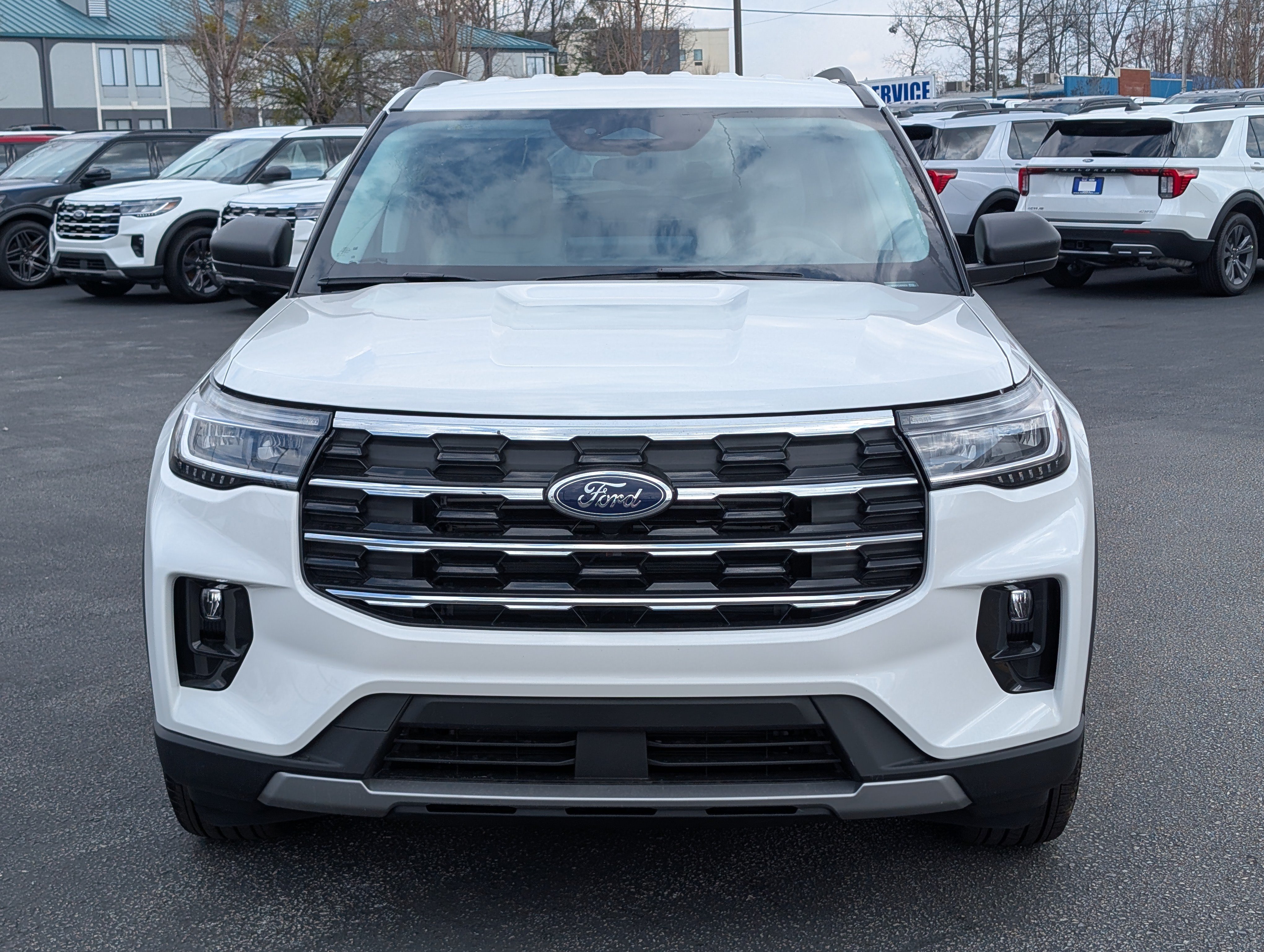 New 2026 Ford Explorer Active w/ Active Comfort Package AWD/4WD image 3