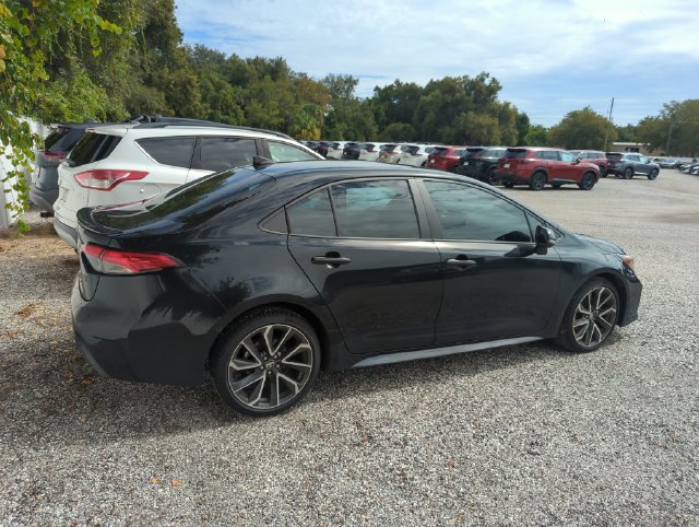 Used 2022 Toyota Corolla XSE FWD image 2