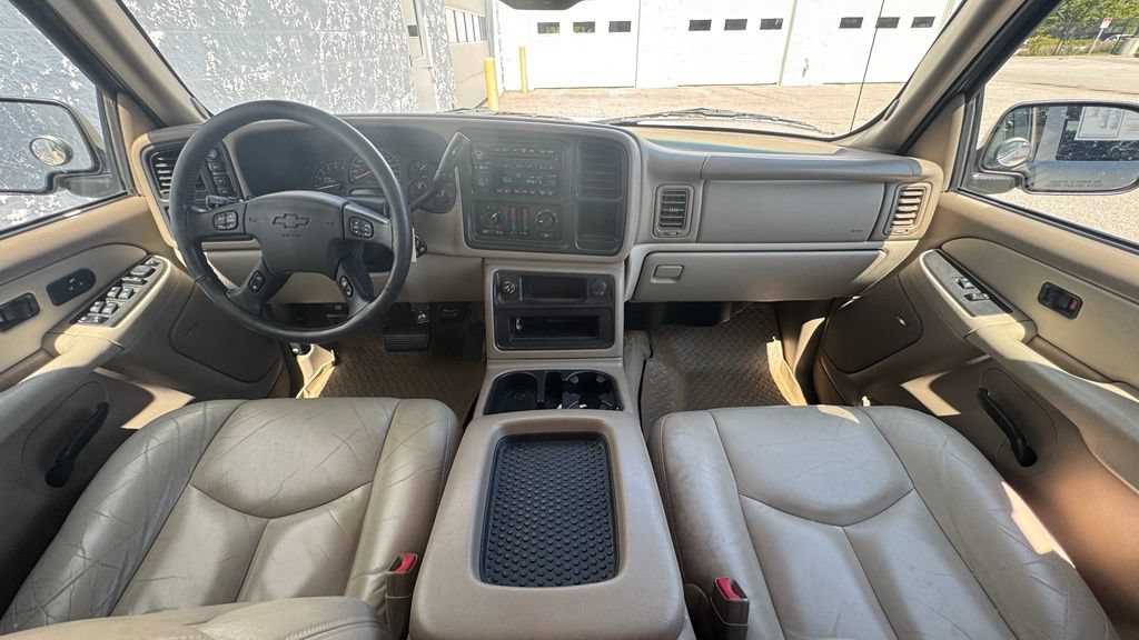 Used 2003 Chevrolet Suburban LS w/ LS Preferred Equipment Group AWD/4WD image 11