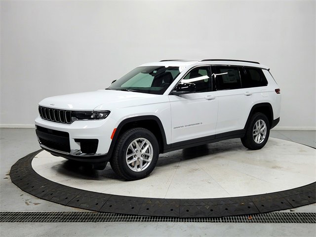 New 2025 Jeep Grand Cherokee L Laredo image 3