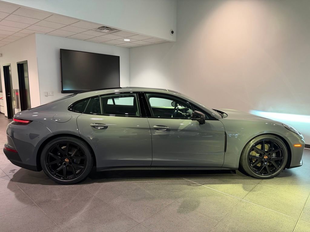 New 2026 Porsche Panamera 4 image 36