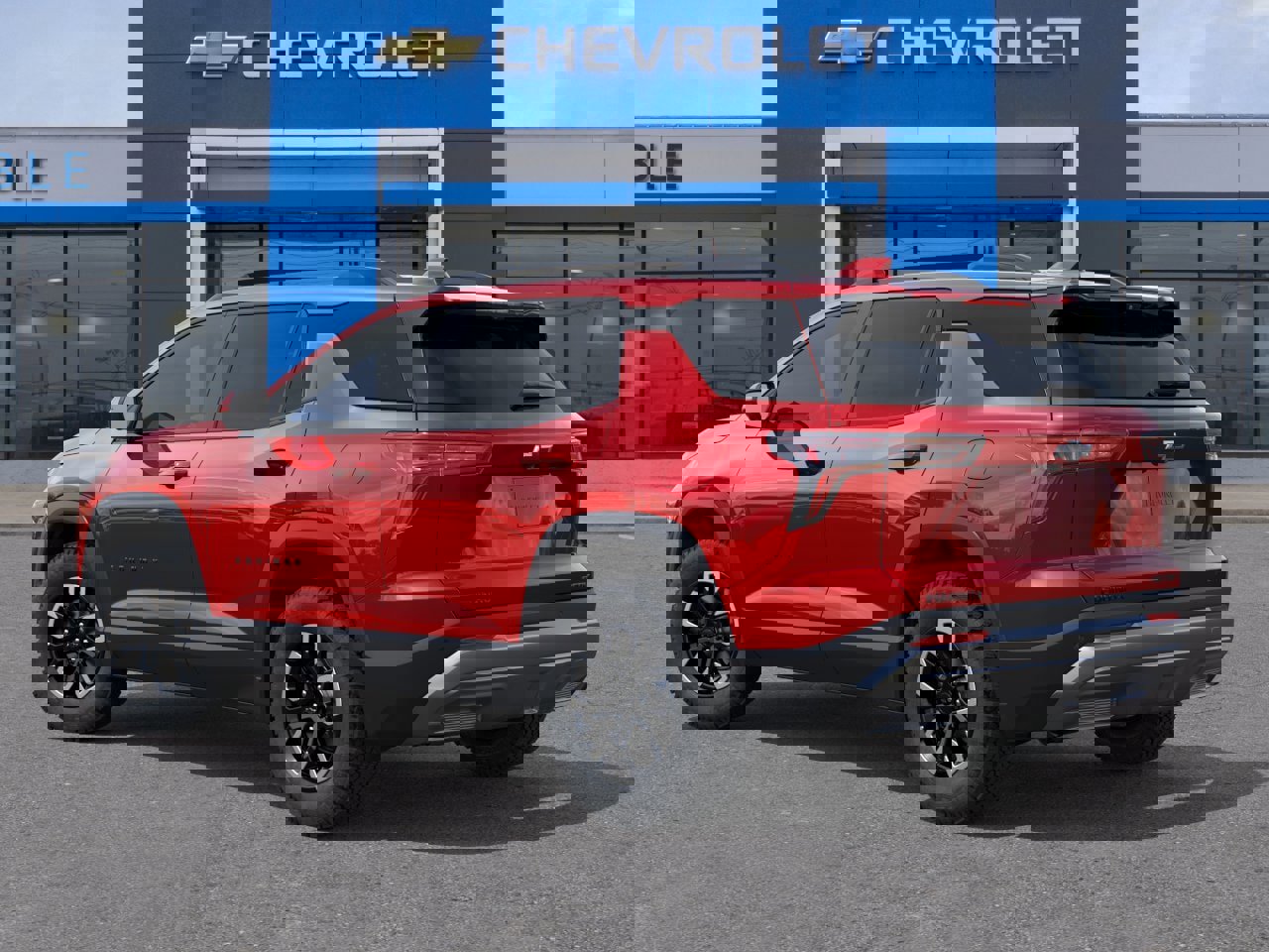 New 2026 Chevrolet Equinox ACTIV image 3