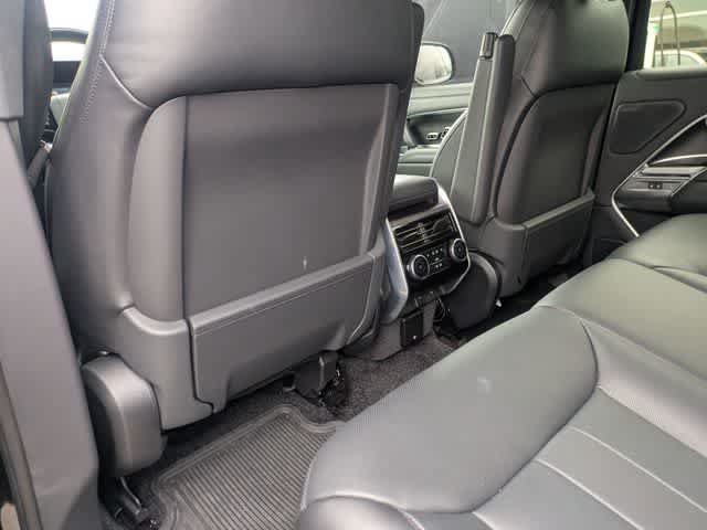 Used 2025 Land Rover Range Rover SE AWD/4WD image 16