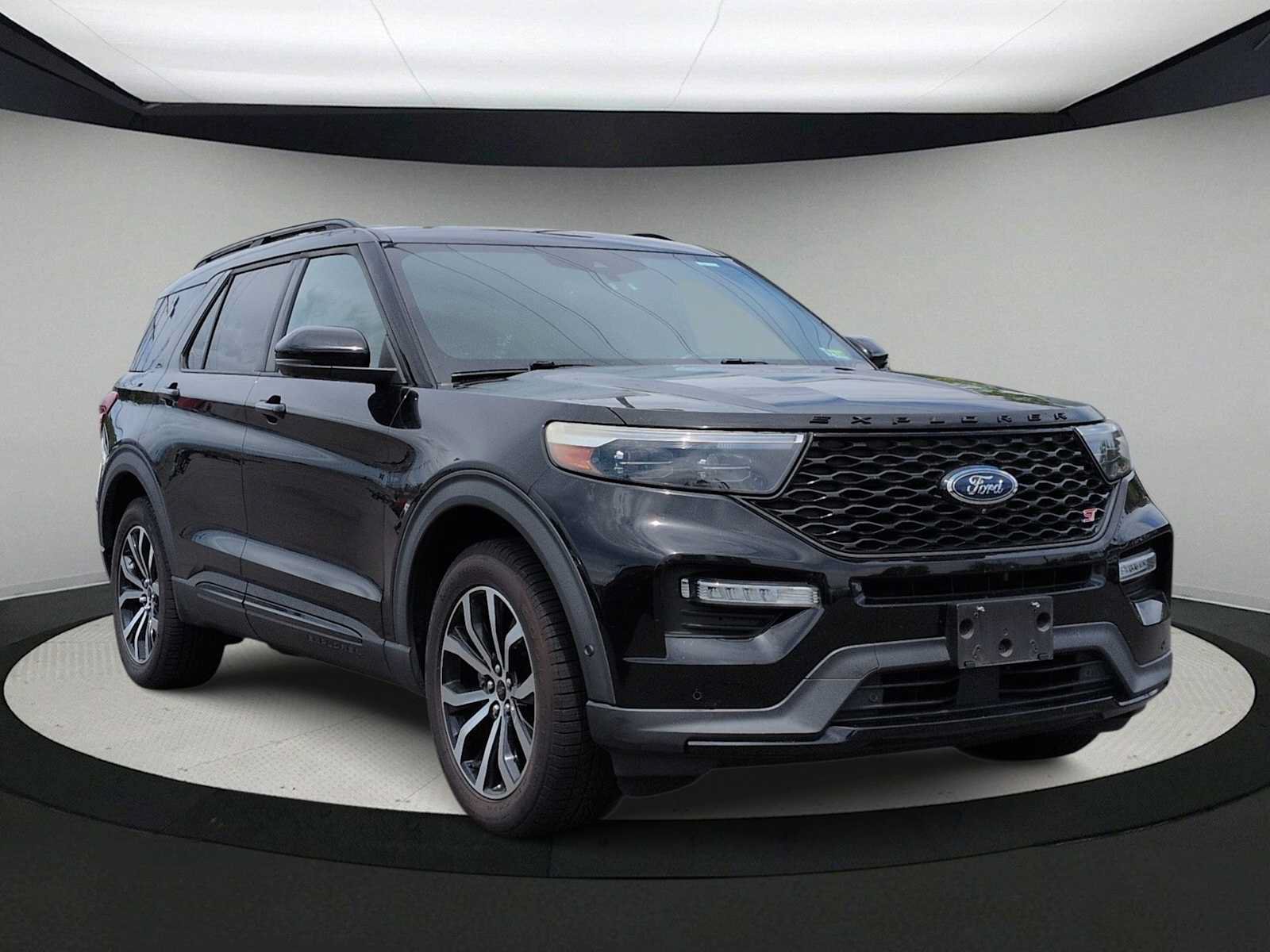 Used 2020 Ford Explorer ST AWD/4WD image 2