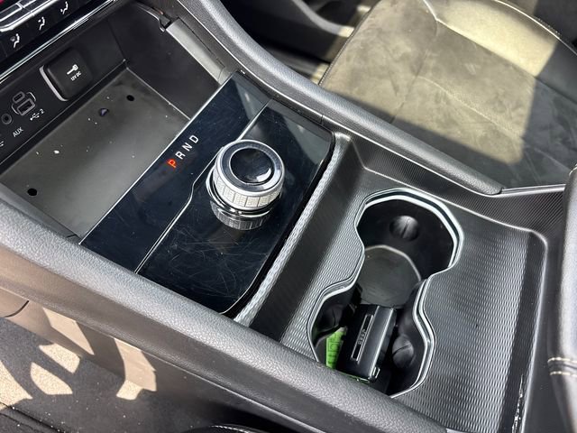 Used 2024 Jeep Grand Cherokee L Altitude AWD/4WD image 28