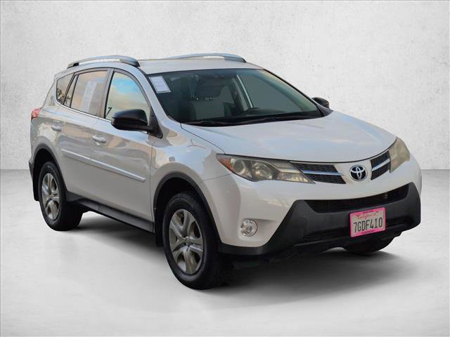 Used 2014 Toyota RAV4 LE image 3